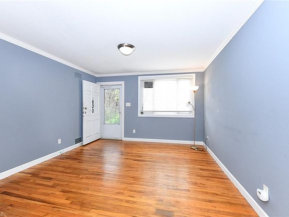 5th image of 600 N Tremont Dr