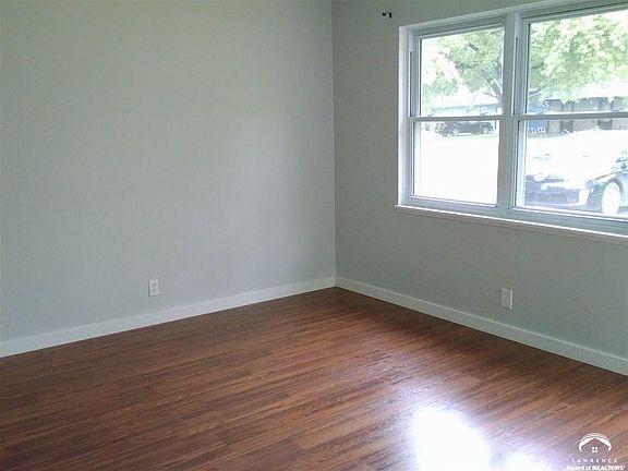 2nd image of 2733 Ponderosa Dr