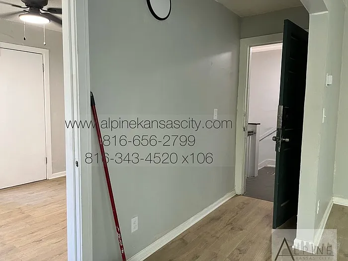 2 bed, 1.0 bath, 800 sqft, $850 — Photo 3