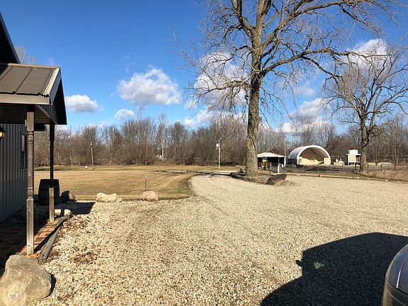 4th image of 104 Summer Dr
