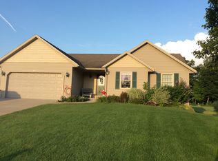 1011 Comstock Ct, Otsego, MI 49078