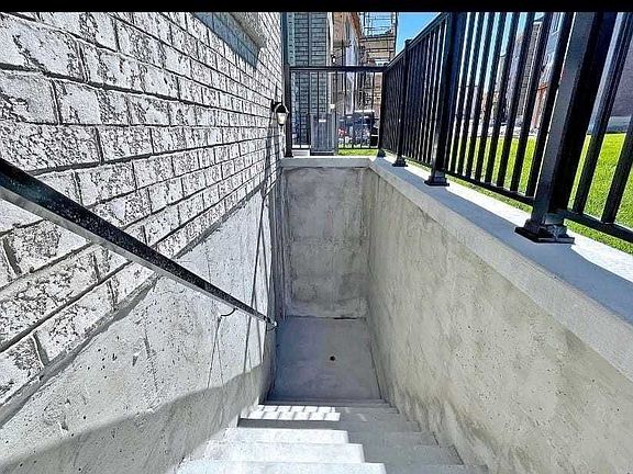 3rd image of 1028 Pelican Trl #Basement