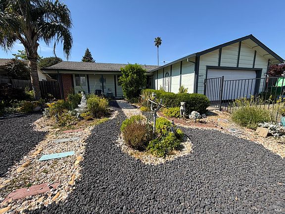 5th image of 4477 Tanglewood Way