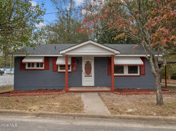 305 Center Street, Williamston, NC 27892