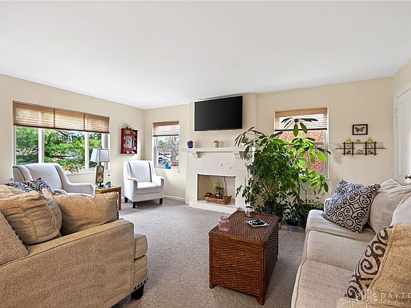 5th image of 3028 Fairway Dr