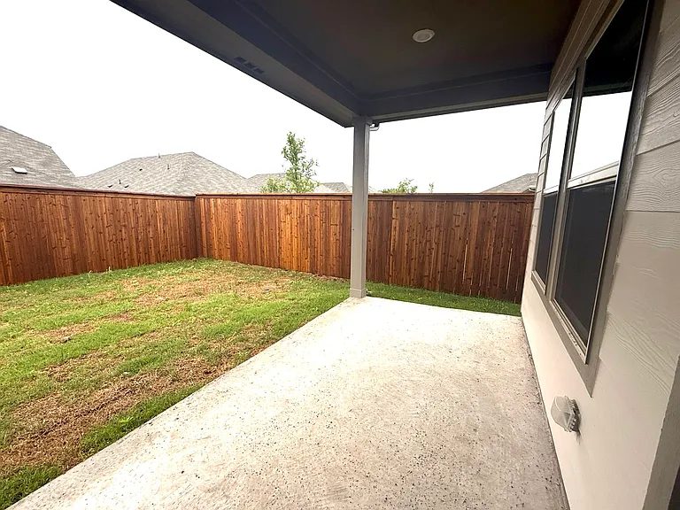 3915 Marble Falls Dr — Photo 27