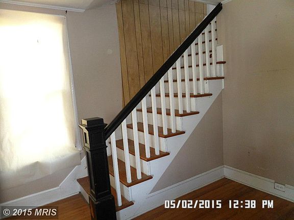 5th image of 17523 Lexington Ave