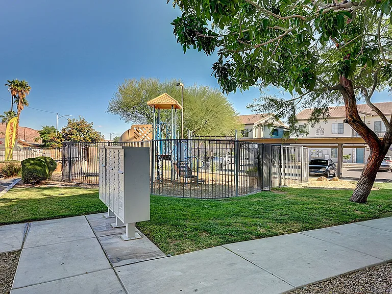 3905_Vegas Valley Dr-2
