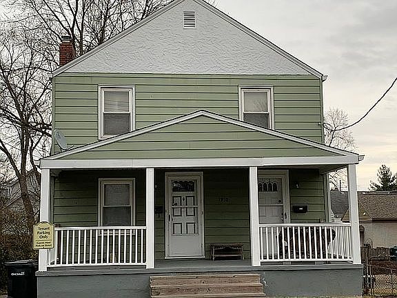 2nd image of 1910 Lehigh Ave