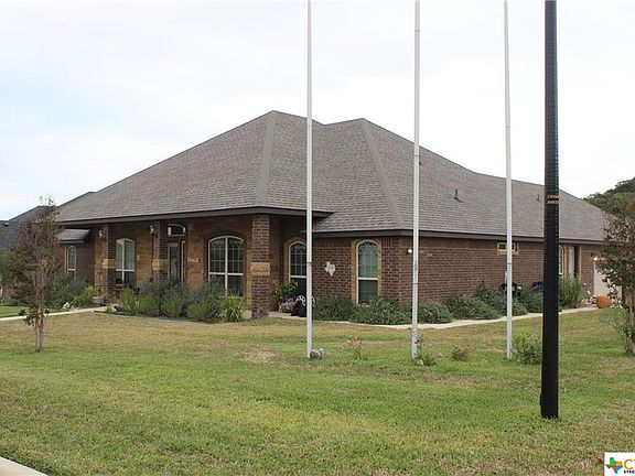 3rd image of 2536 Faux Pine Dr