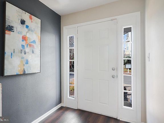 3rd image of 13901 Edwall Dr