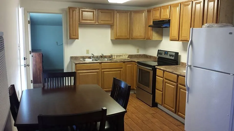1 bed, 800 sqft, $900 — Photo 2