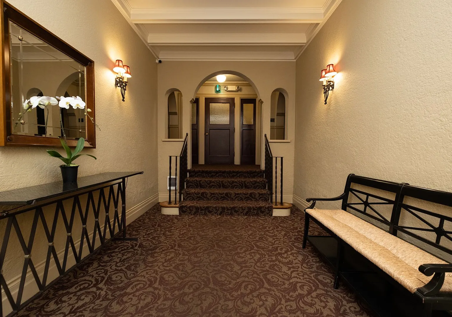 Elizabeth Apartments (Eliz01) — Photo 4