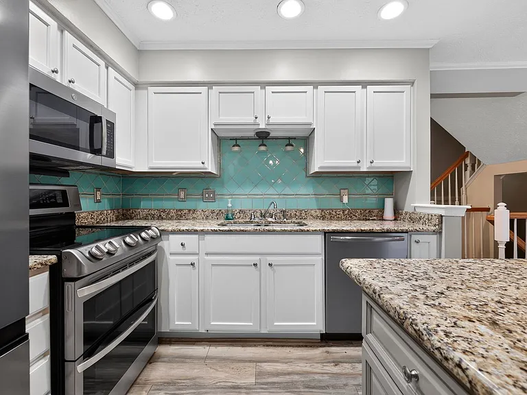 8155 Deer Chase Ln — Photo 7