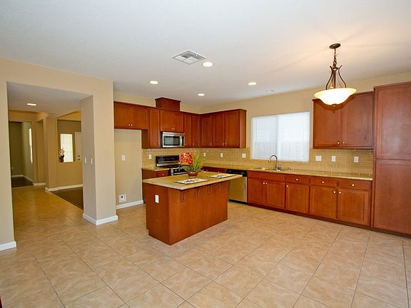 5th image of 3592 Bridgeway Lakes Dr