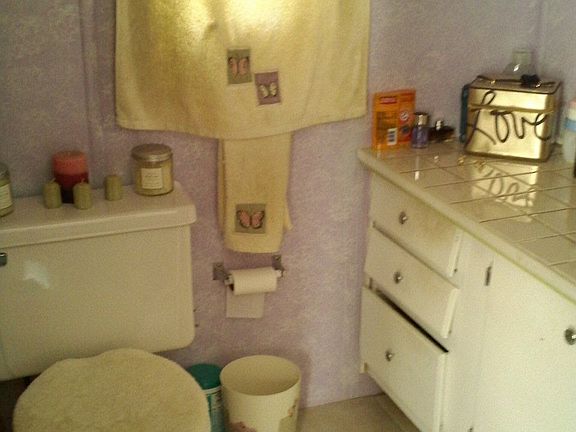full bath in master bed