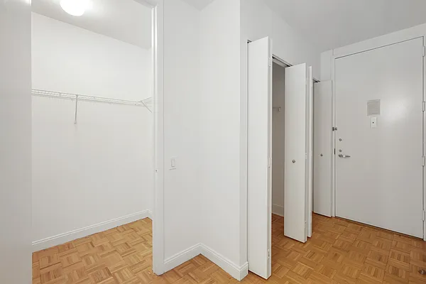 Rented by R New York | media 5