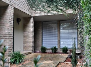 8917 Willmon Way, Windcrest, TX 78239