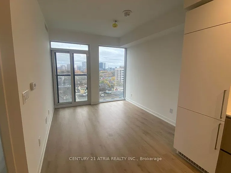 319 Jarvis St #911 — Photo 2
