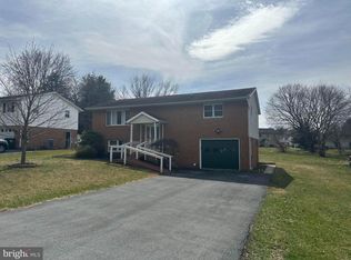 714 Ryan Ln, Greencastle, PA 17225