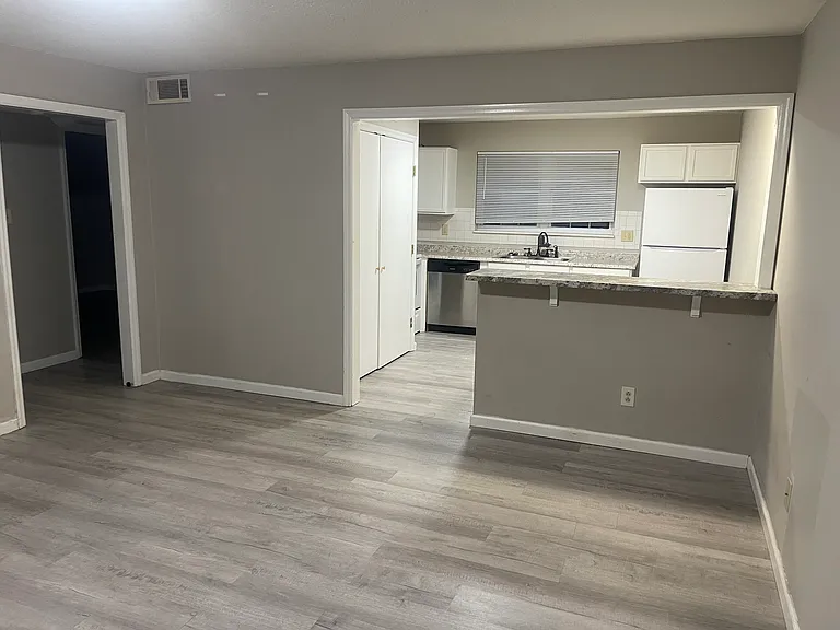 2523 Cedar Ln #3 — Photo 2