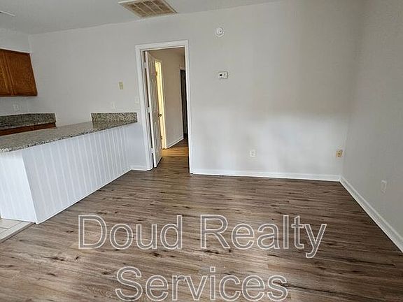 2nd image of 3591 Gum Dr