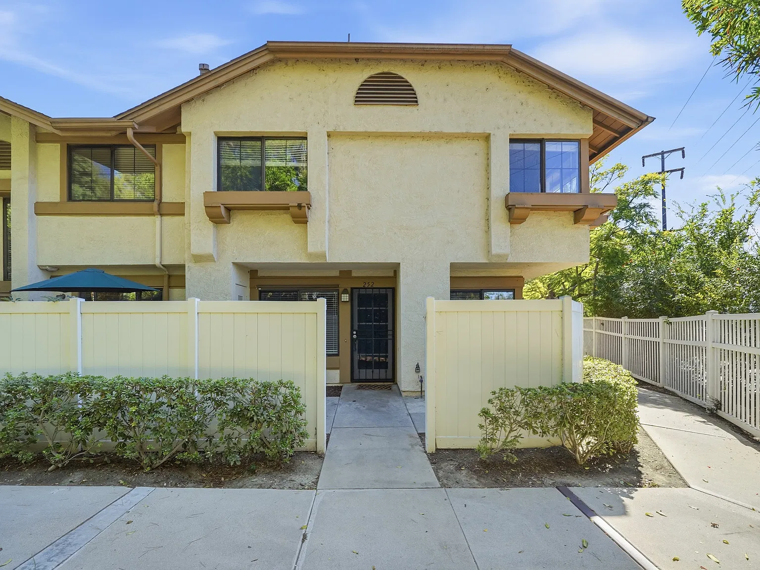 3 bed, 2.5 bath, 1118 sqft, $3,600 — Photo 1