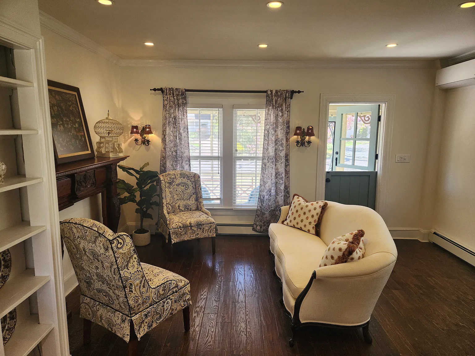 1 bed, 900 sqft, $3,600 — Photo 3