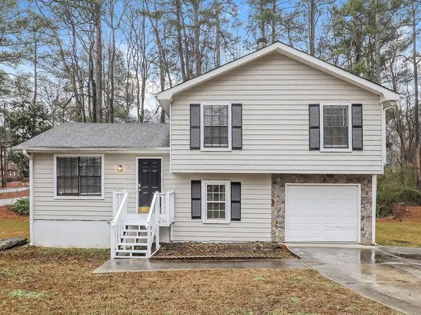 6207 Radford Dr, Riverdale, GA 30296