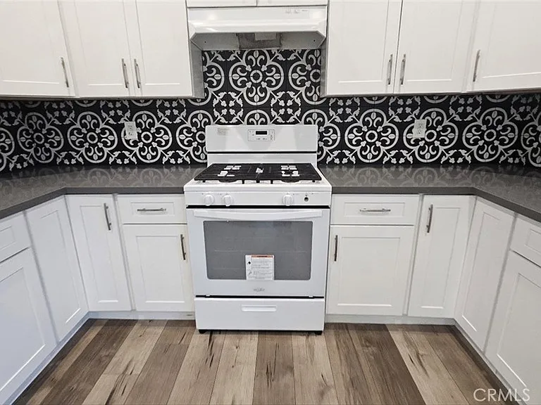 1536 East Blvd #B — Photo 2