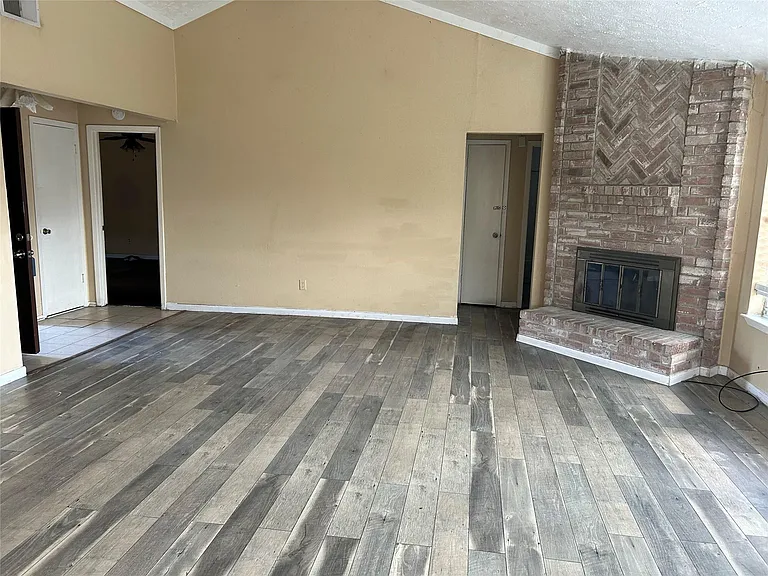 1154 W Brompton Dr — Photo 6