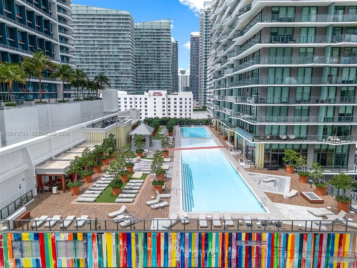 Building Photo - 1300 S Miami Ave #5209