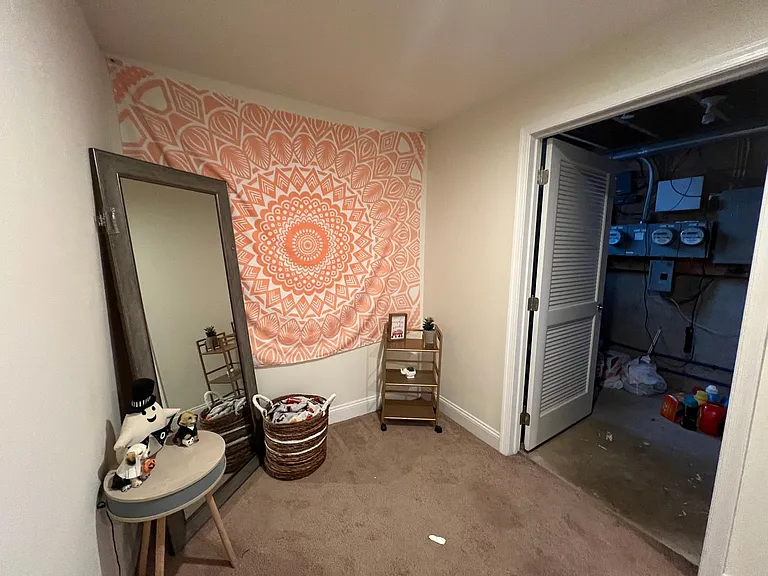 1803 W Berks St — Photo 16