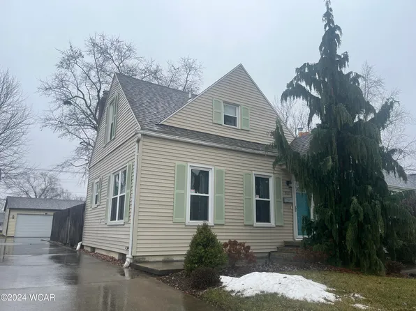 803 W Benton St, Wapakoneta, OH 45895
