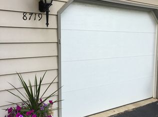 8719 Fox Rest Dr #7-25, Brecksville, OH 44141