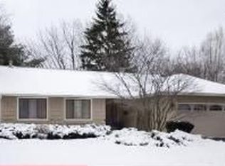 1065 N Old Mill Rd, Palatine, IL 60067