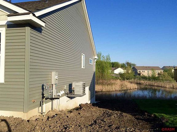 2nd image of 1013 Sakatah Ct