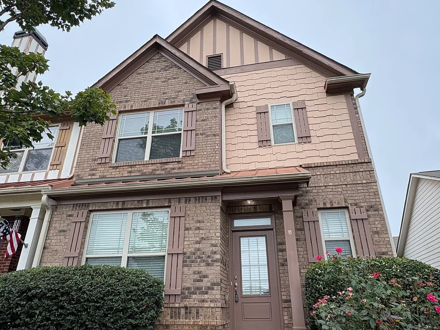 3 bed, 2.5 bath, 1672 sqft, $1,950 — Photo 2