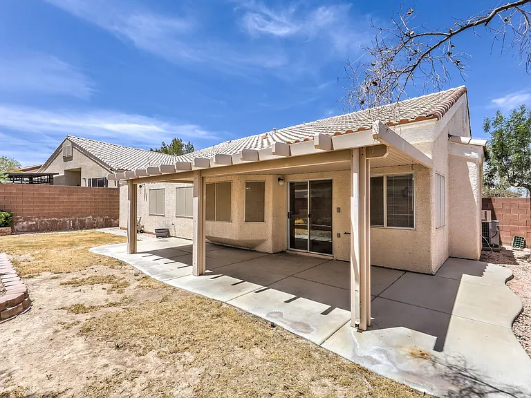 1158 Mirage Lake St — Photo 15