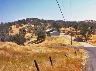 34331 Bronco Ln, Squaw Valley, CA