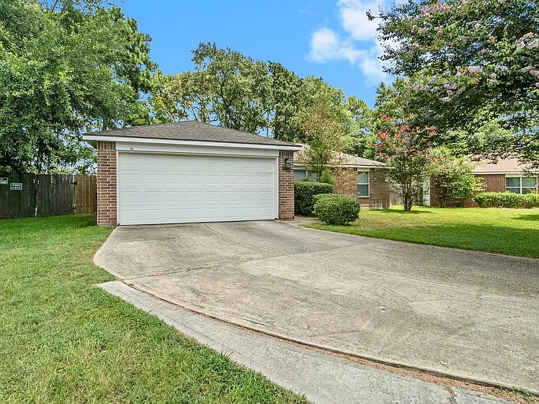 16305 Many Trees Ln — Photo 3
