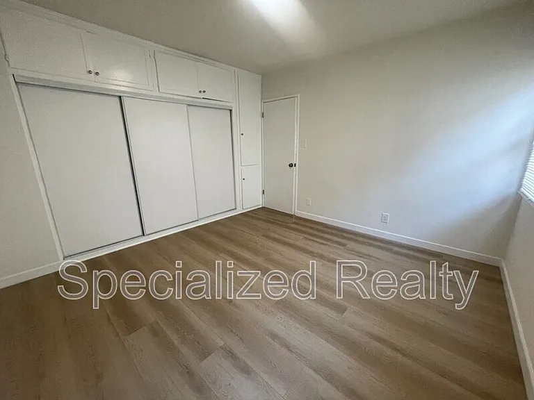 500 Hill Dr — Photo 6