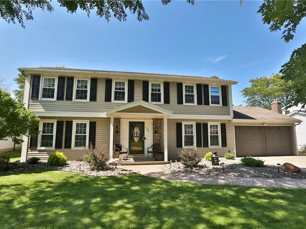 181 Northwood Dr, Rochester, NY 14612
