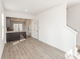 1436 Naperville Wheaton Rd #108, Naperville, IL 60563