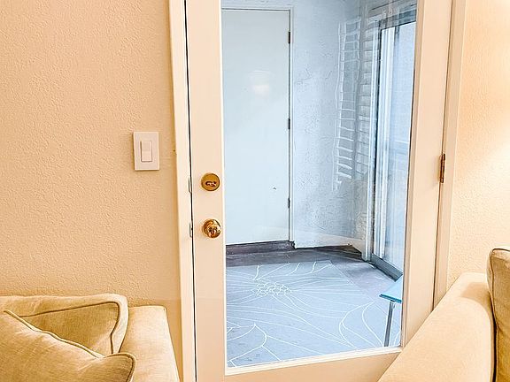 5th image of 50 N San Mateo Dr APT 104