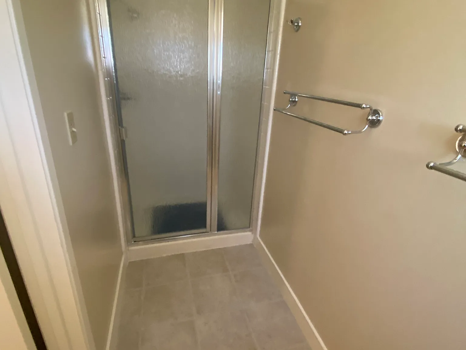 3 bed, 2.5 bath, 1764 sqft, $5,950 — Photo 4