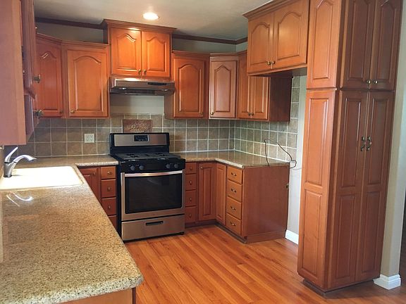2nd image of 936 W Huntington Dr APT N
