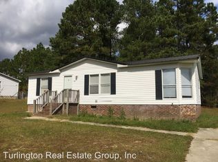 281 Old Salem Dr, Spring Lake, NC 28390