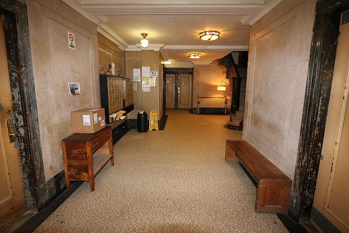 1st image of 325 W 77th St #C2