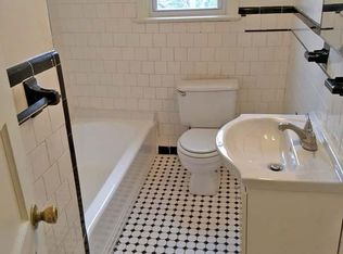 1126 S Carolina Ave SE APT 3, Washington, DC 20003